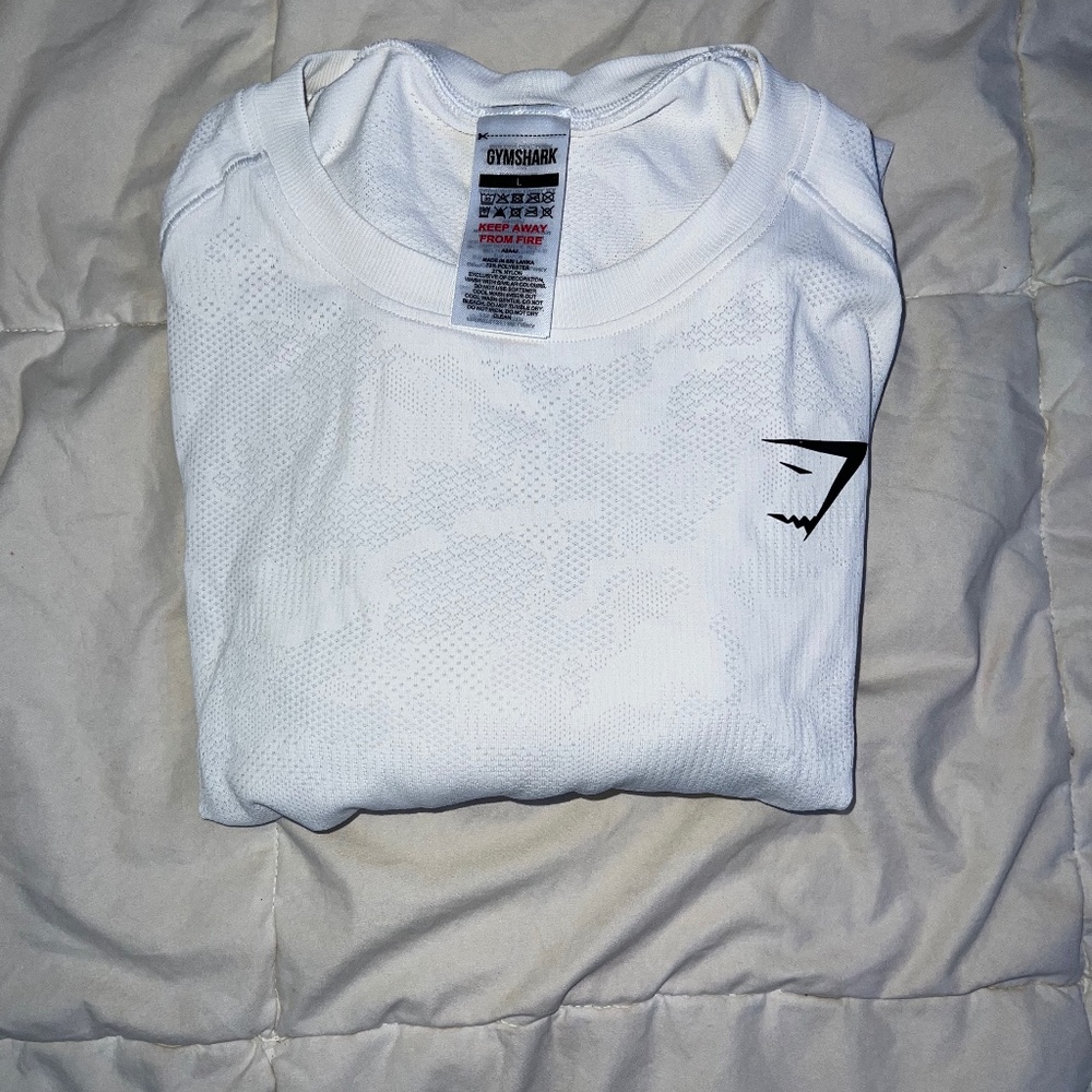 Gym shark long sleeve